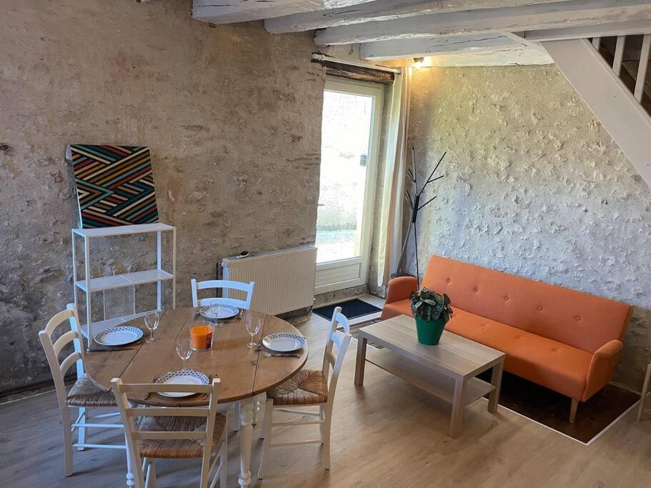 Gite Le Baulois, Maisonnette Calme Et Confort En Vallee De Loire Baule Exterior foto
